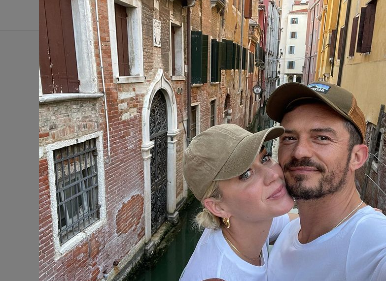 Орландо Блум и Кейти Пери на любовно пътешествие из Венеция 