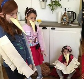 Деца стават актьори в народната приказка “Торбаланци”