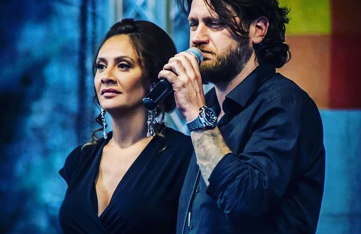 Мариана Попова и  Веселин Плачков - екип и на сцената  