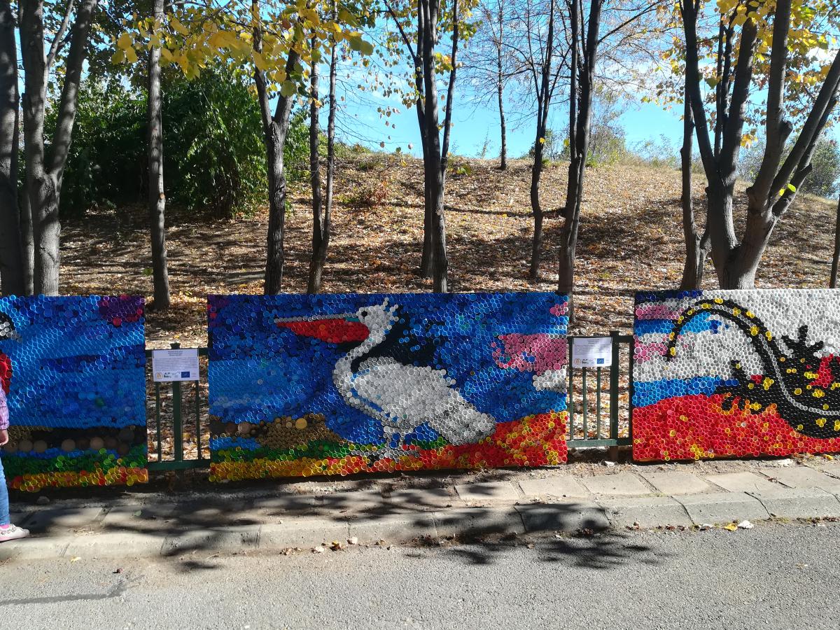 Децата редят отново цветни мозайки в зоопарка  