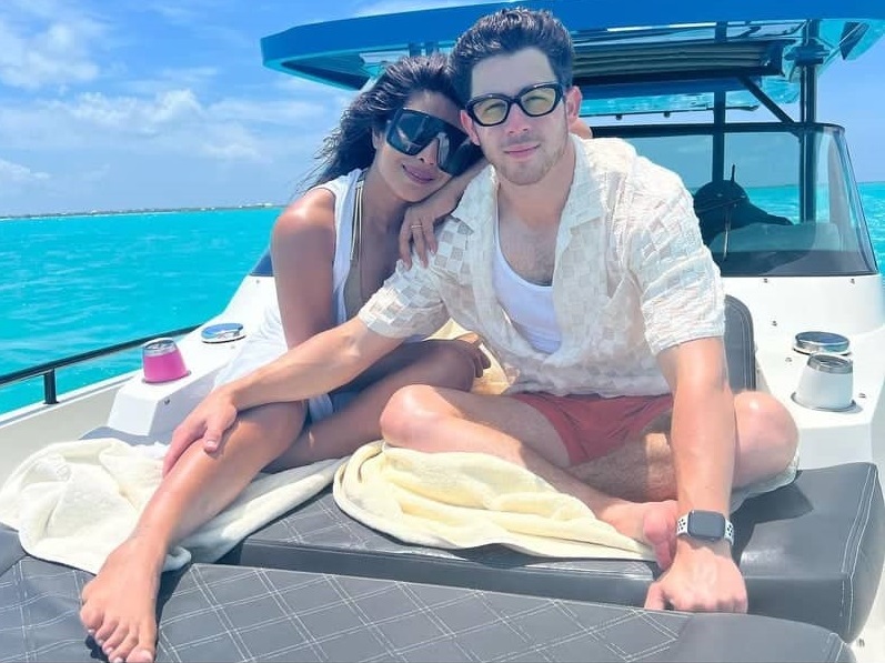 Приянка Чопра на романтичен воаяж с Ник Джонас, без бебето