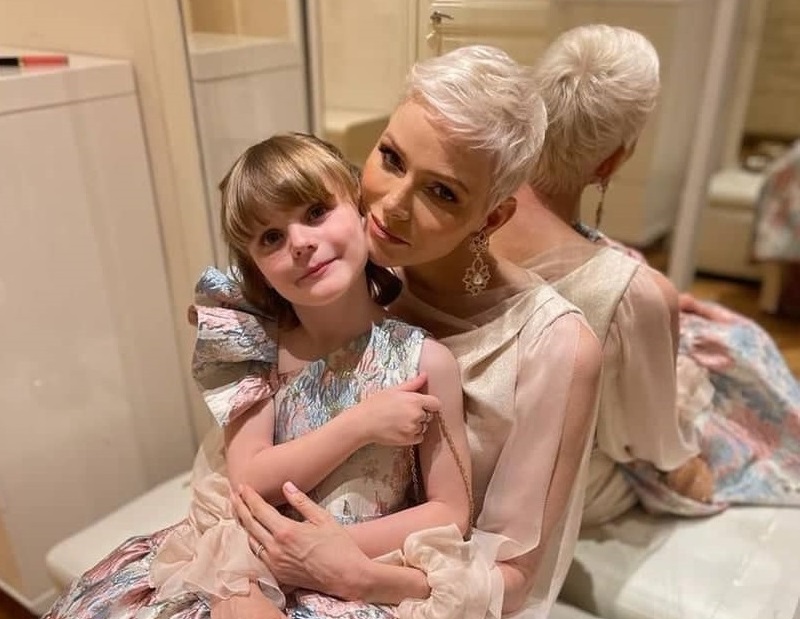 Принцеса Шарлийн и дъщеря ѝ Габриела на Седмицата на модата в Монте Карло