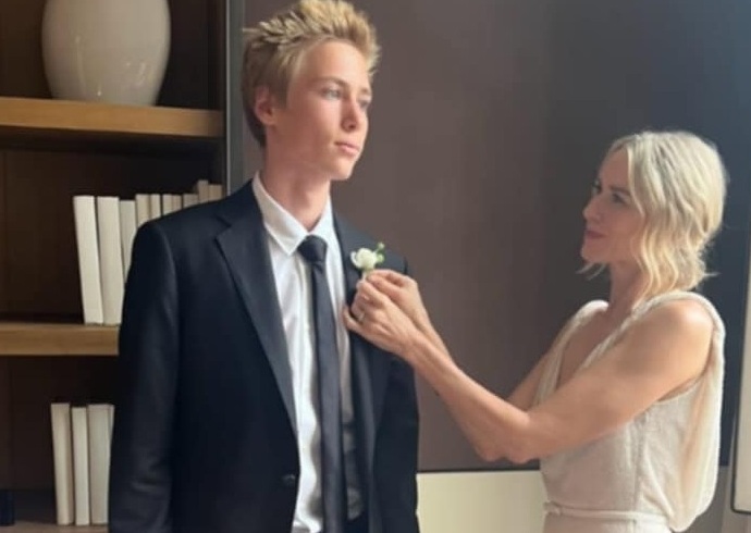 Наоми Уотс поздрави сина си за 18-ия му рожден ден 