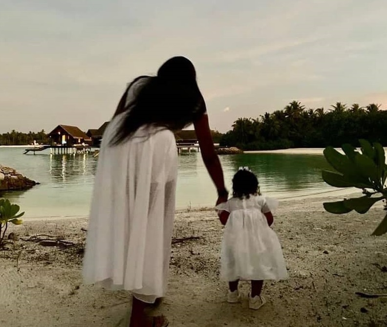 Наоми Кембъл заведе дъщеря си на Малдивите 