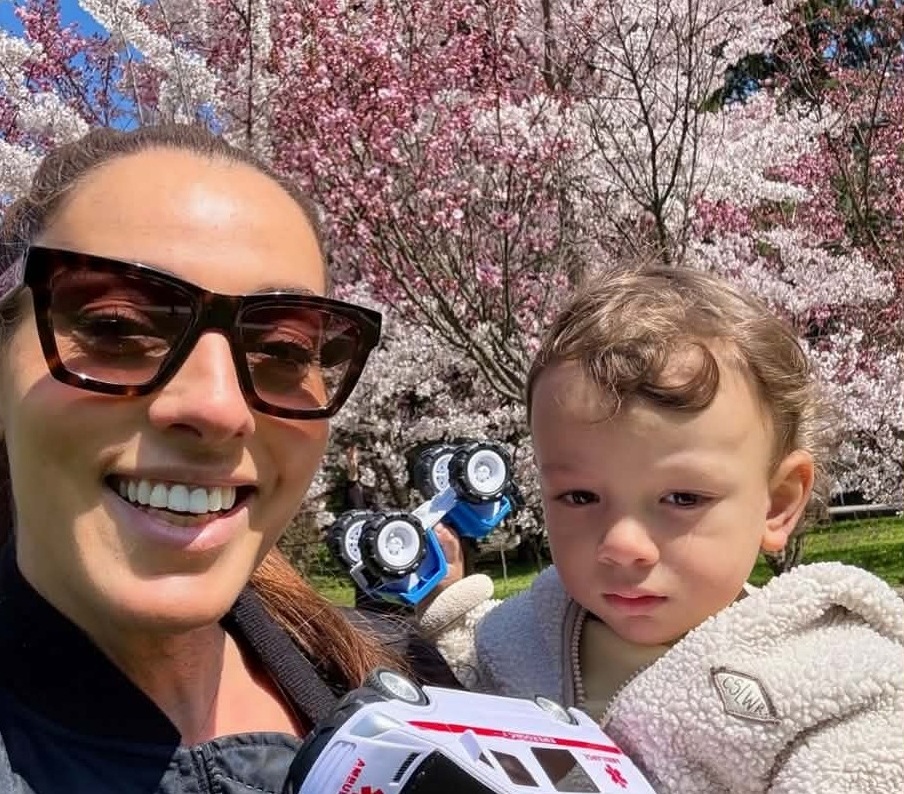 Ивет Лалова към Тиаго: Обичам те до луната и обратно