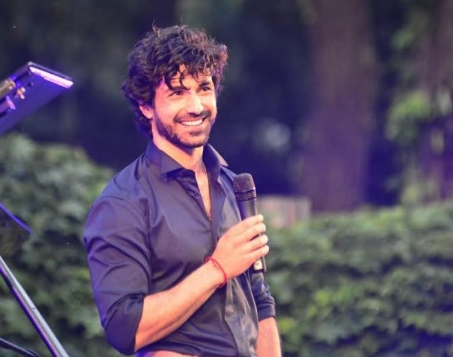 Евгени Генчев: Валерия нарани сърцето ми 