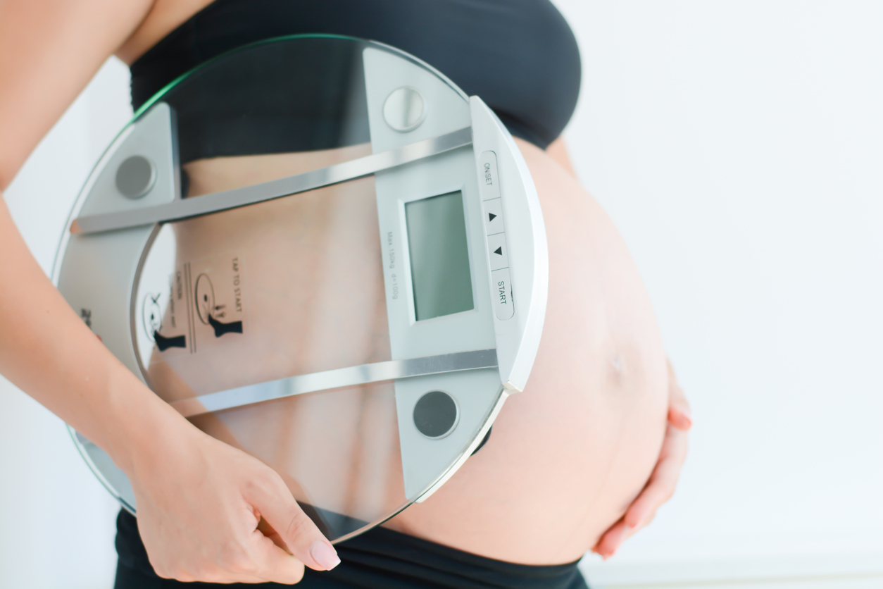 Теглото през бременността и след нея  