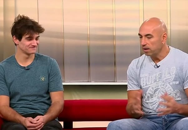 Алекс: Популярността задължава 