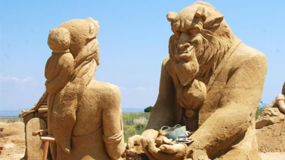 Откриват пясъчния фестивал в Бургас 