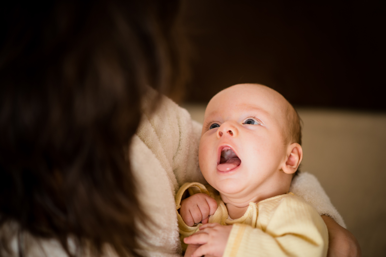 Странни образувания в устата на бебето