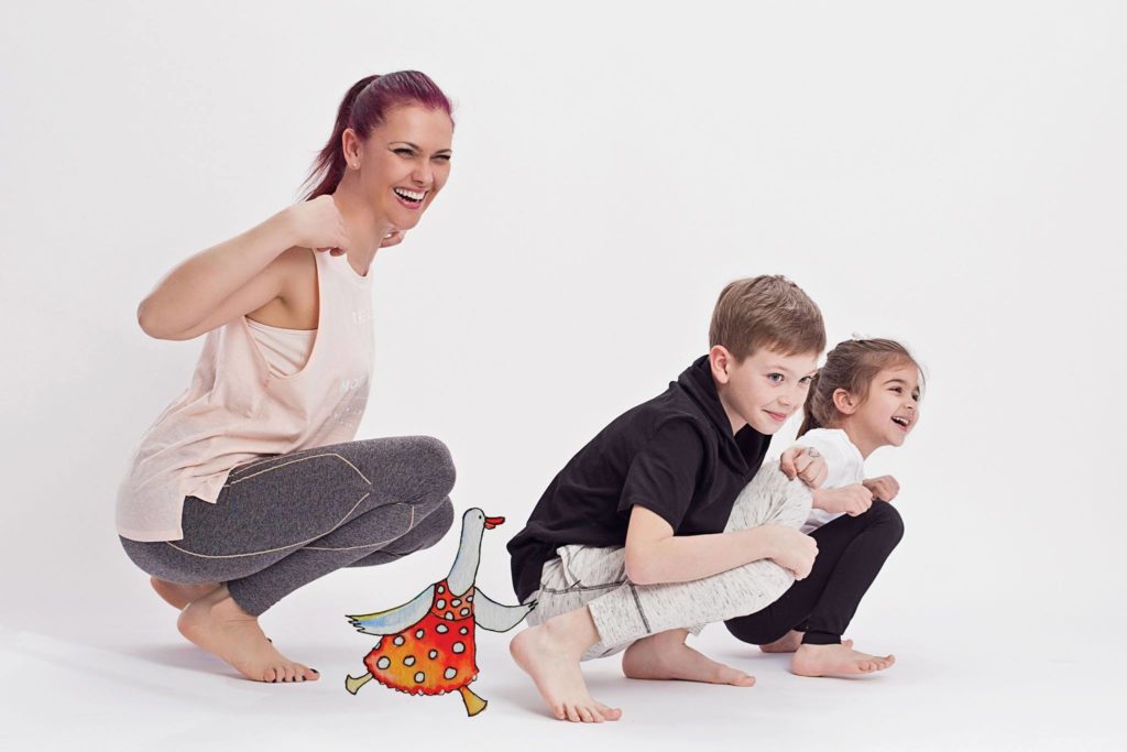 Какво е тананикаща йога за родители и деца 