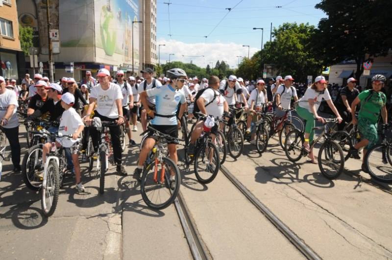 ЖИВЕЙ АКТИВНО с много спорт в неделя в столицата
