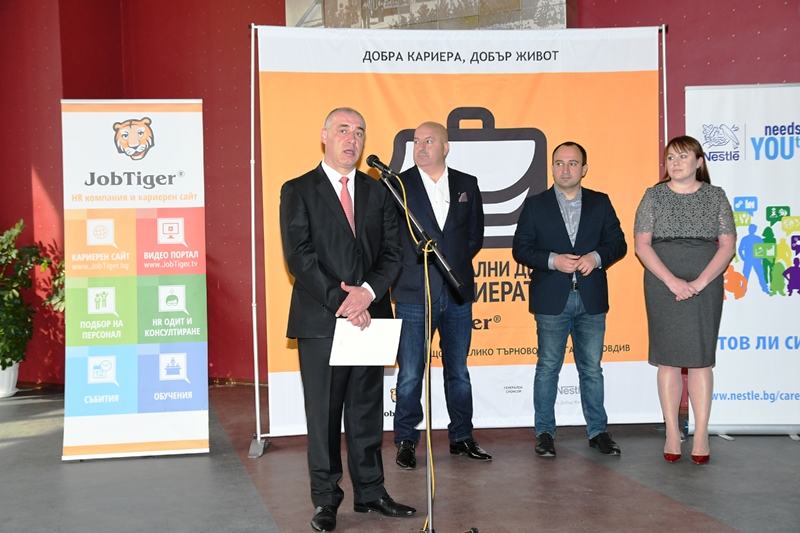 60 компании предложиха работа и стаж за младежи и студенти в Пловдив 