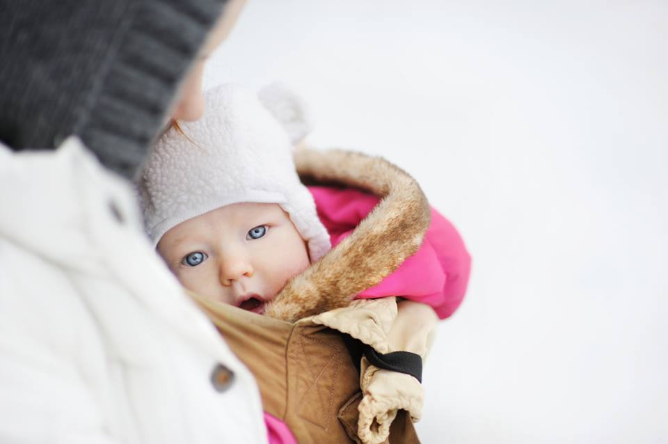 Особености на зимните разходки с малко дете 