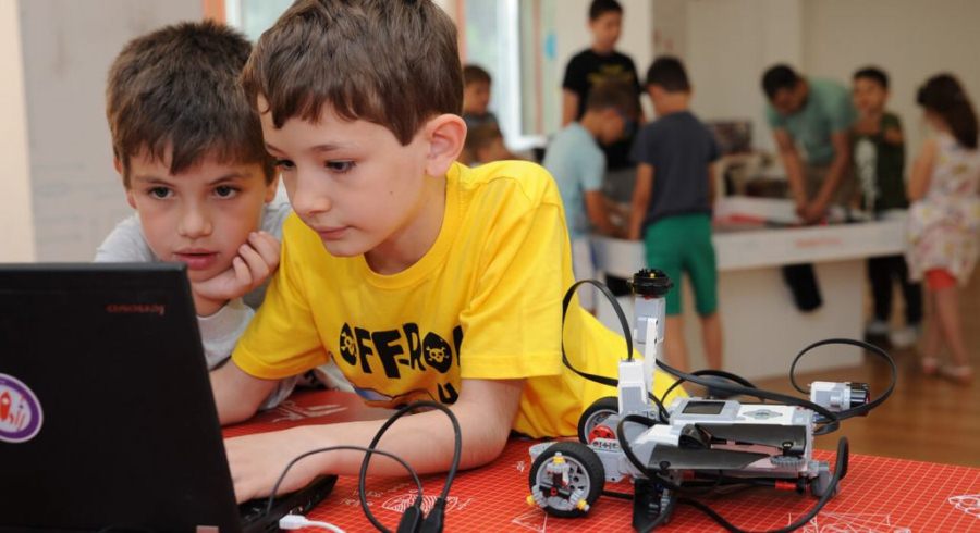 Курсове по роботика и програмиране за деца 