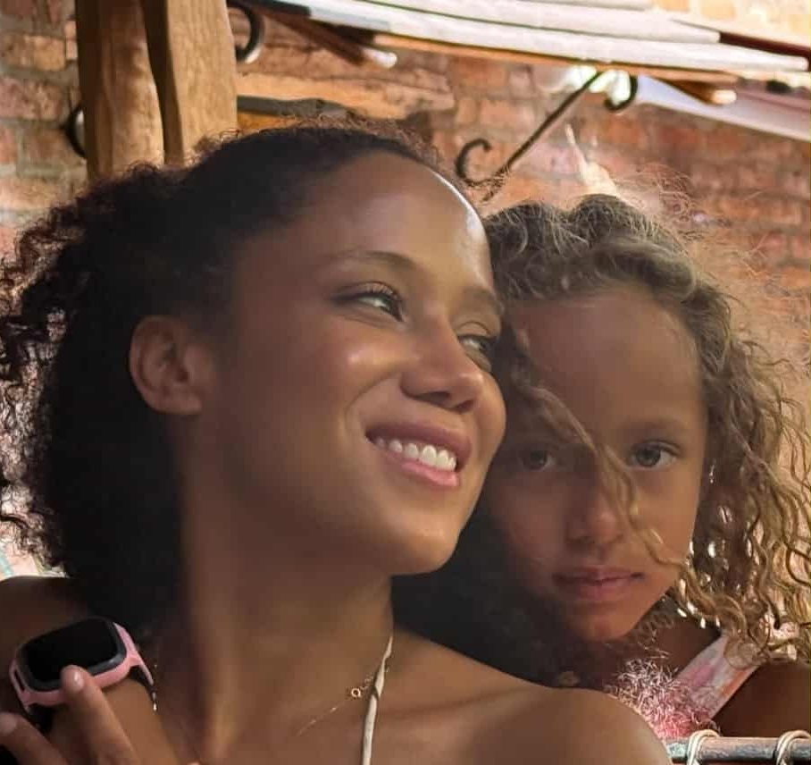 Диана Великова със своето миникопие