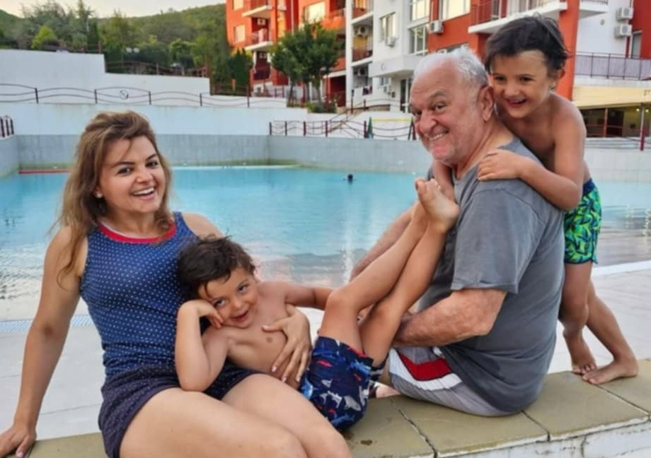 Петя Дикова  с три урока от тати