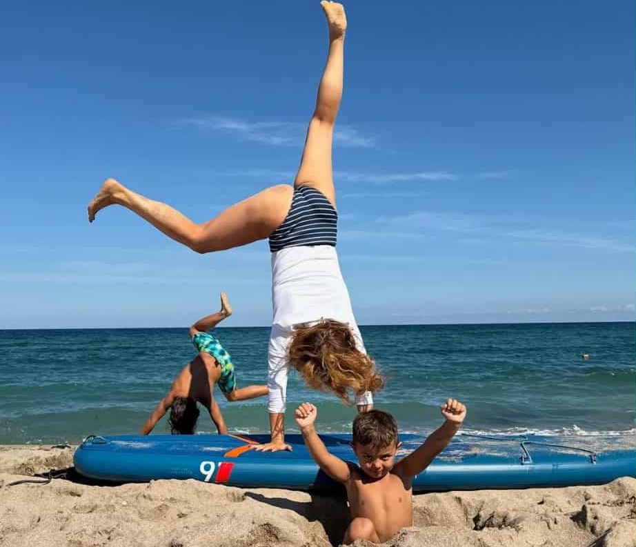 Децата молят Петя Дикова:  Мамо, направи циганско колело