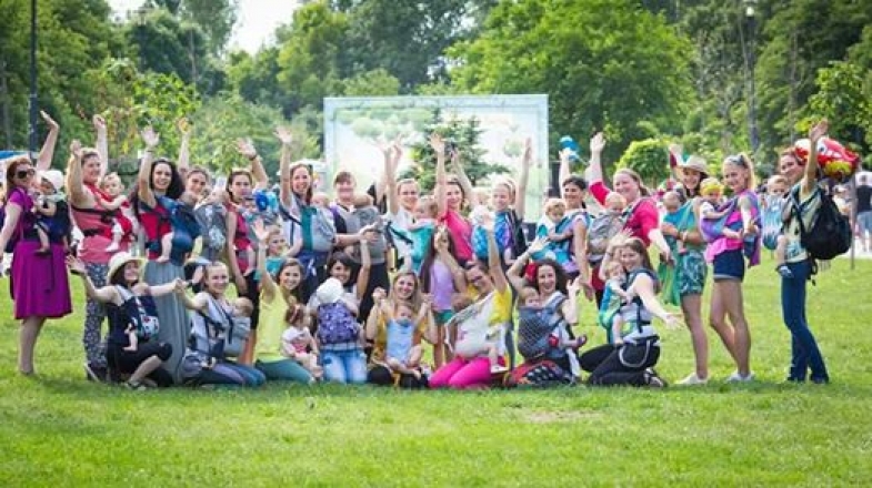 За бебеносенето с Мира, Хрис и Цвети