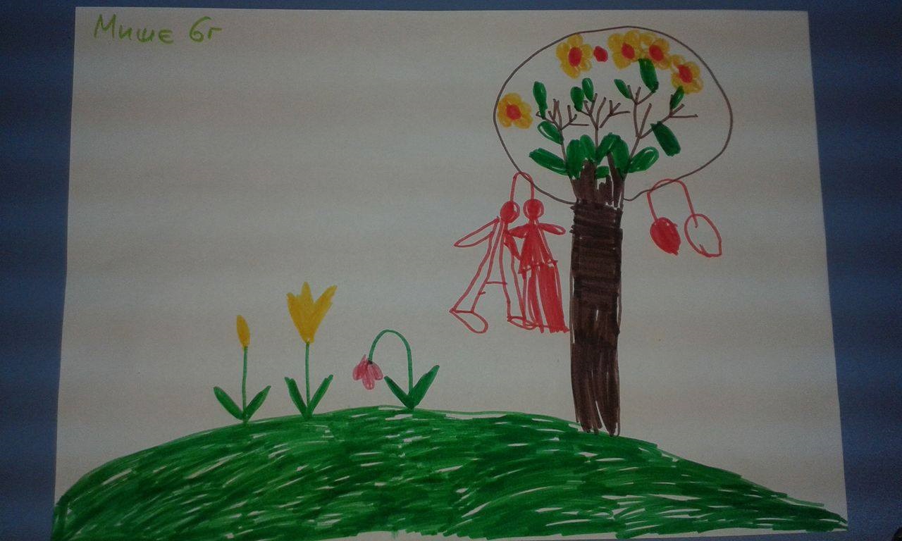 Мартеници на дървото