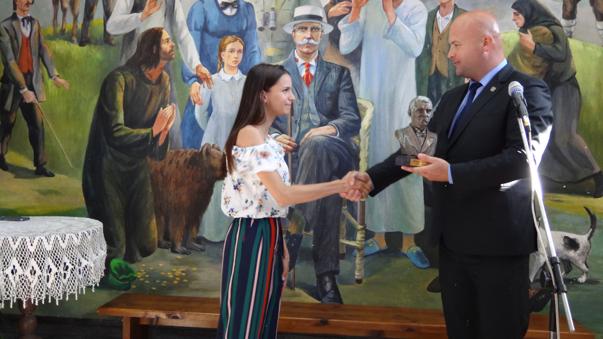 18-годишна влогърка взе Националната детска Вазова награда 