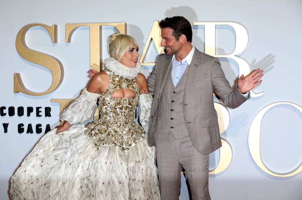Брадли Купър и Лейди Гага ще връчват награди “Златен глобус“ 