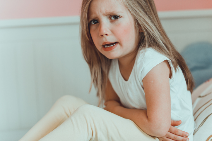 Детето се свива от болки в корема