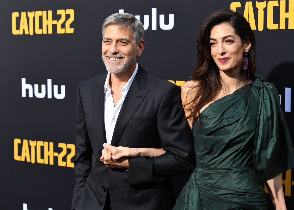Семейство Клуни на премиерата на мини сериала 