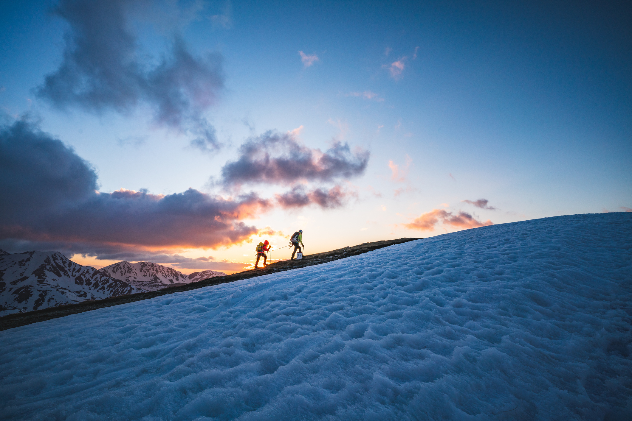 Четиригодишно момиченце изкачи Еверест. Постави световен рекорд