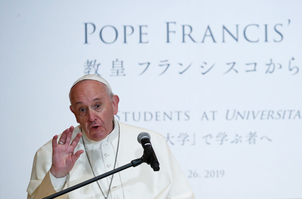 Папа Франциск призова да дадем на майките време за отдих  