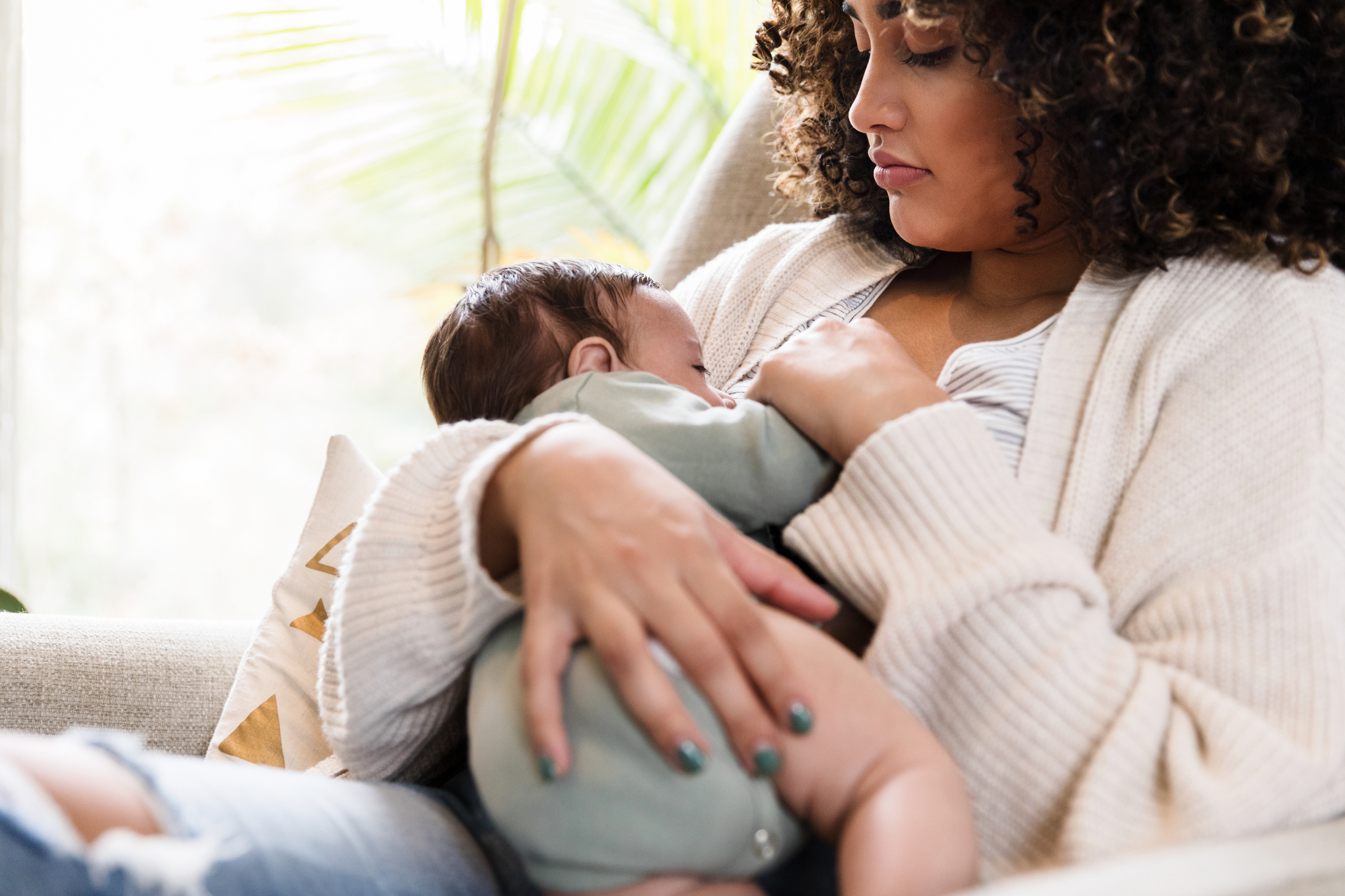 12 факта за кърменето, които е добре да научите преди да станете майка 