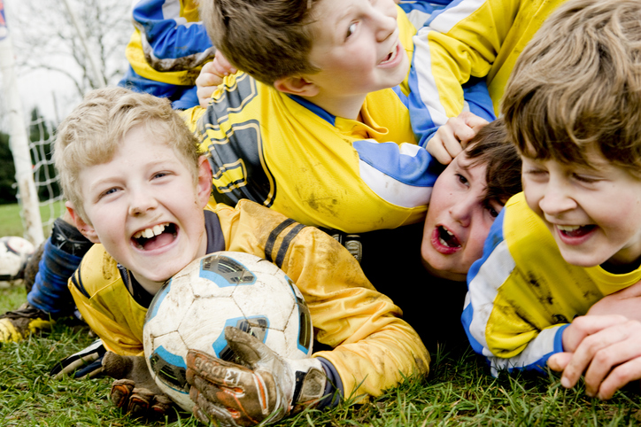 Учени от САЩ: спортът прави децата по-успешни 