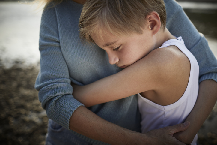 3 начина да научите сина си да изразява емоциите си 