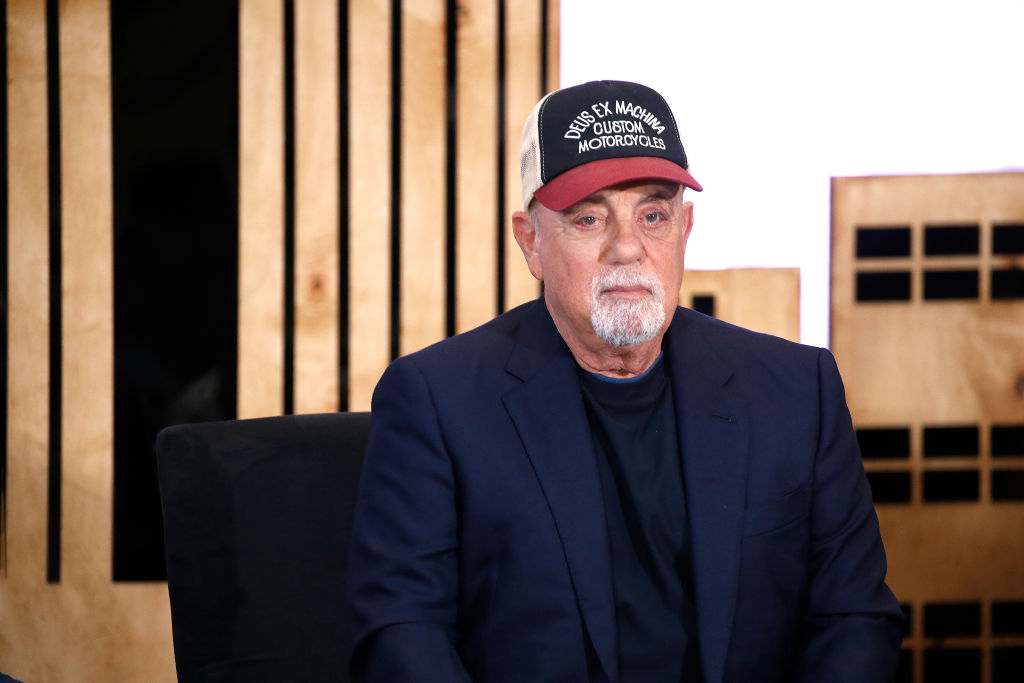 Били Джоел с рядка семейна поява на наградите „Грами“