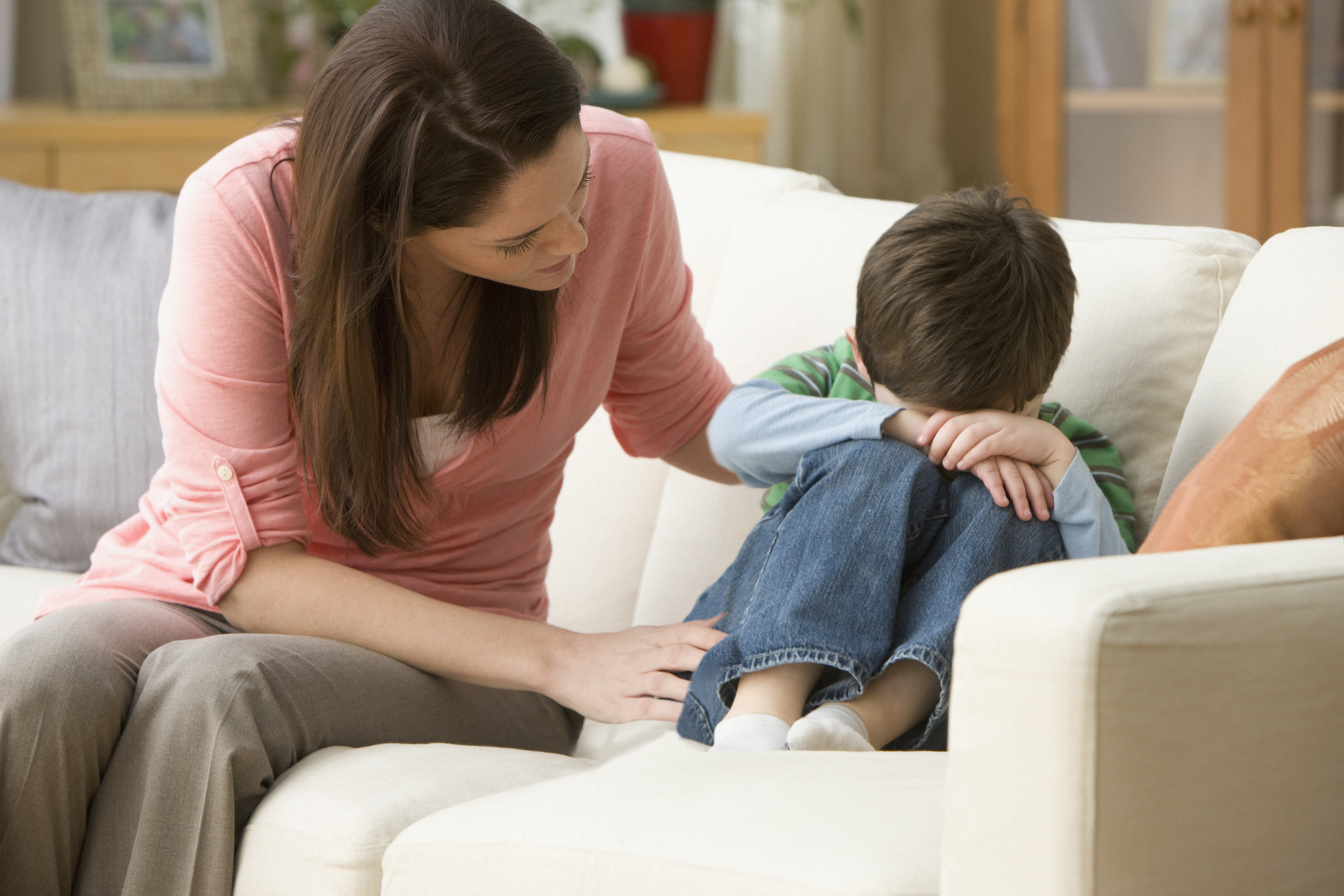 4 ситуации, в които грубо нарушаваме личните граници на детето  