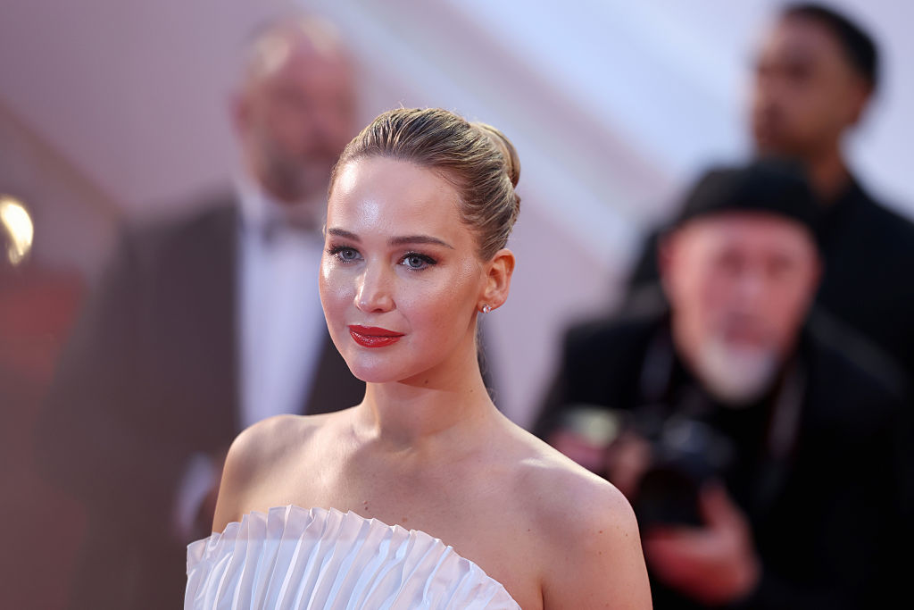 Вижте името на бебето на Дженифър Лорънс