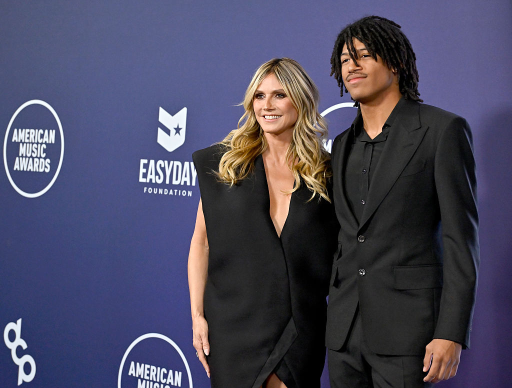 Хайди Клум излезе на червения килим със сина си