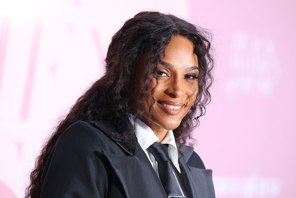 Сиара и дъщеря ѝ позират в еднакви тоалети 