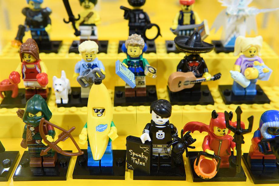 Лекари  глътнаха главите на 6 Lego-човечета в експеримент