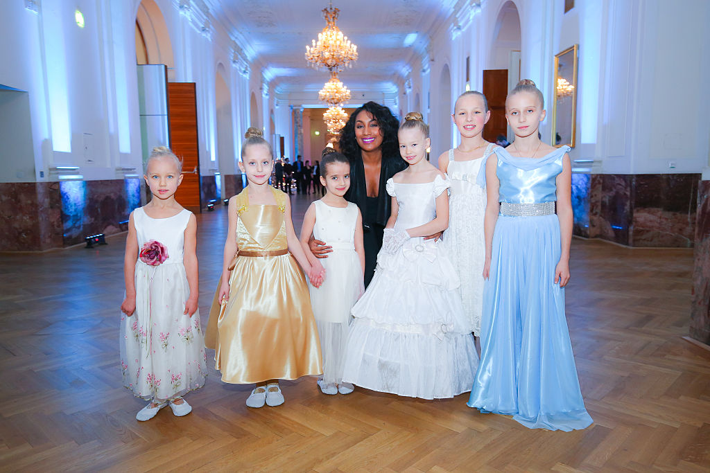 Балеринки на благотворителен бал във Виена 