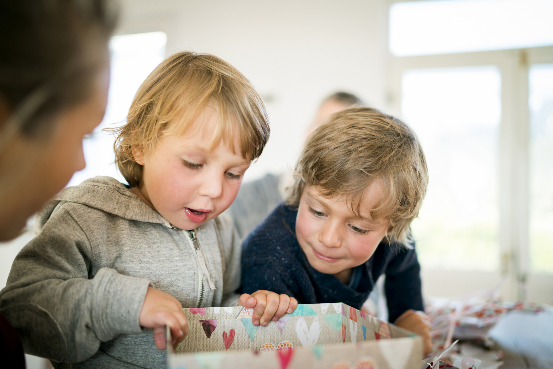 Какво да подарим на детето в края на учебната година