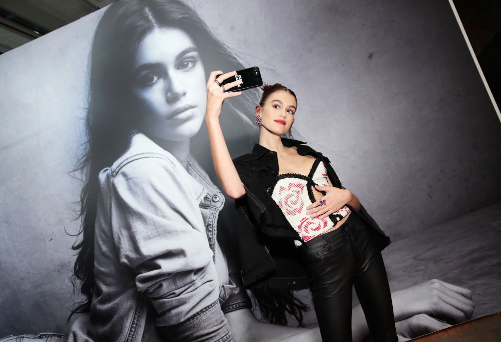 Кая Гербер за пръв път на корицата на френския Vogue 