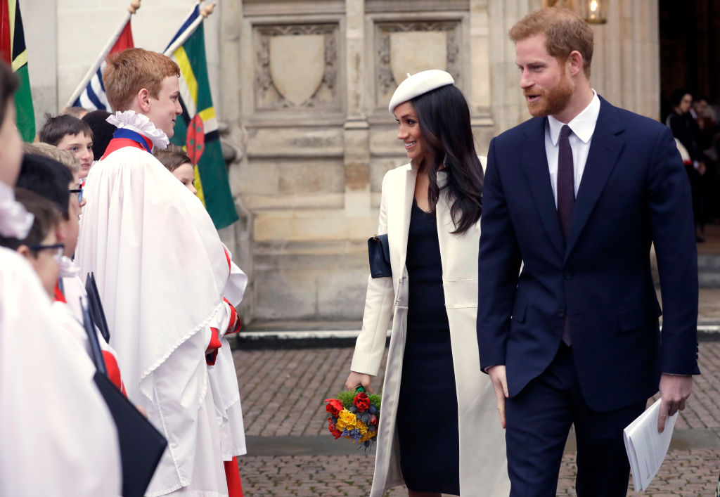 Кралица Елизабет II одобри официално брака на принц Хари