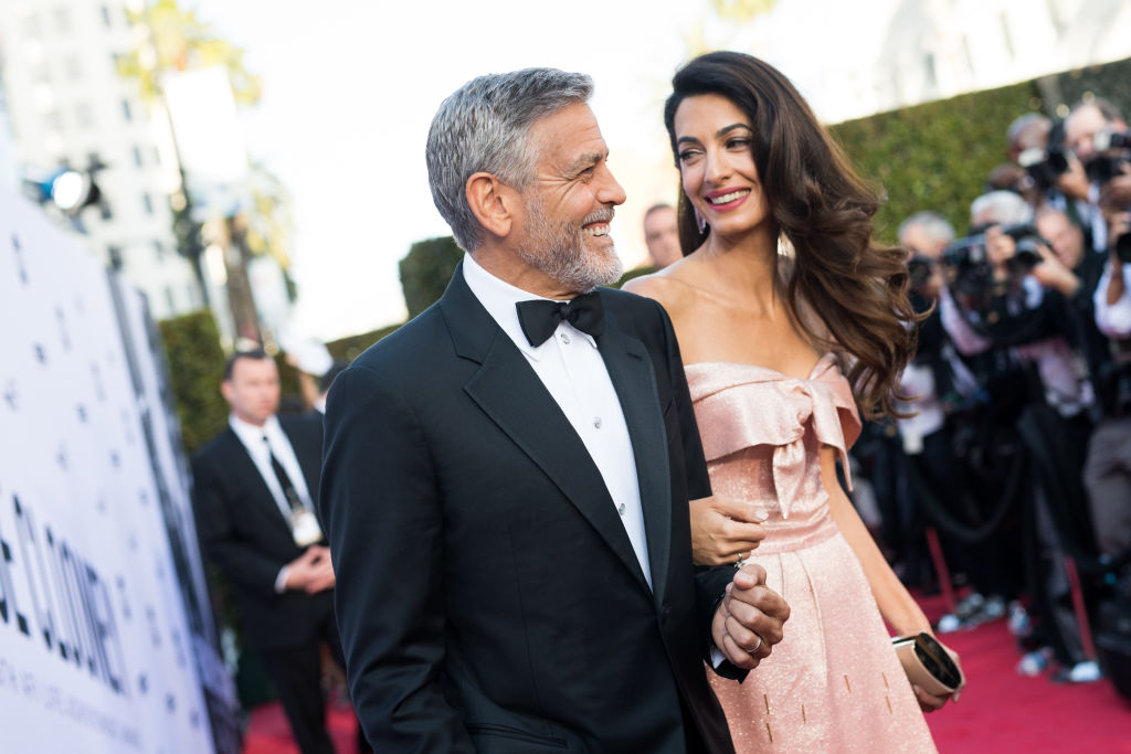 Джордж Клуни плаща на детегледачки близо половин милион долара годишно 