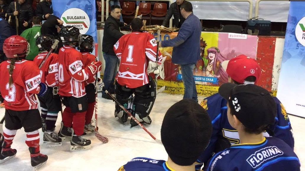 100 млади хокеисти участваха на турнира „В памет на Георги Миланов“ 