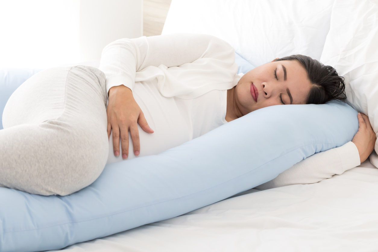 Защо бременната не бива да спи по гръб  