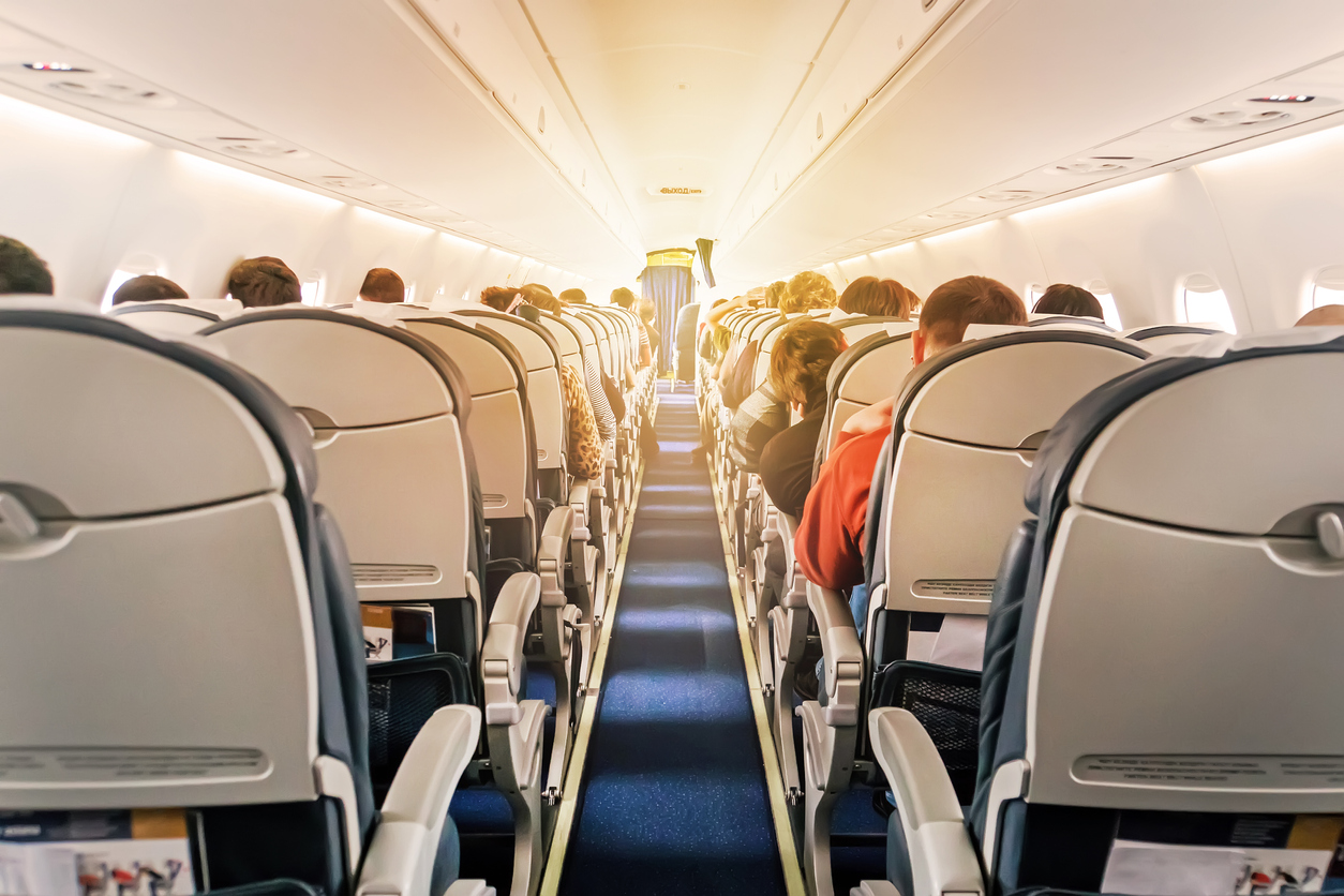 Експерти определиха най-безопасните места в самолета  