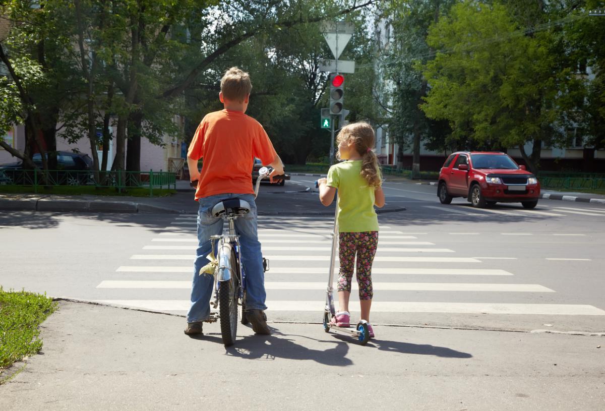 Деца в автомобила – по-вредно е, отколкото на улицата 