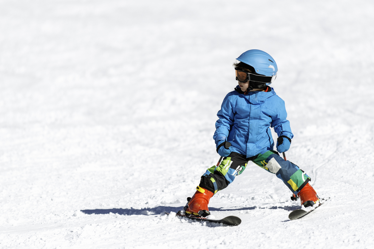 Как да накараме детето да се влюби в зимните спортове 