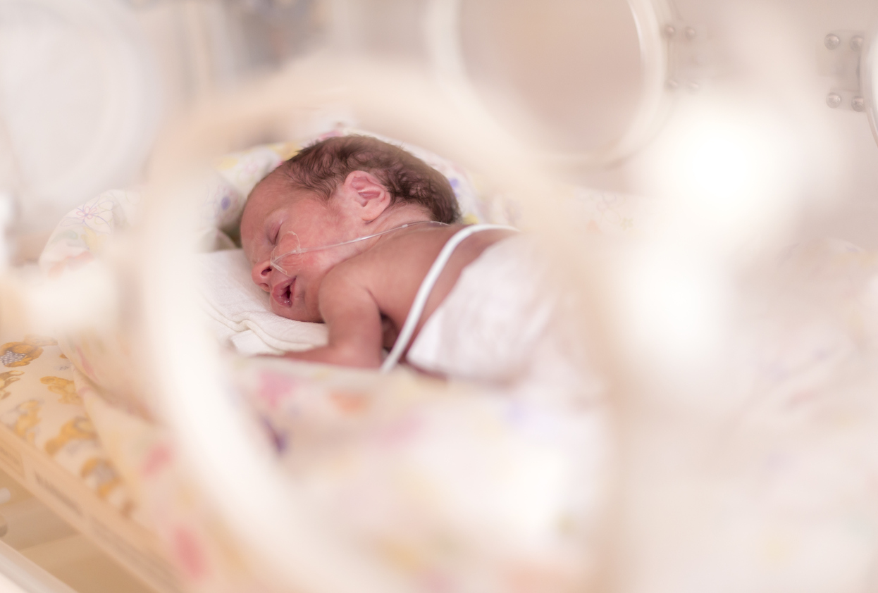 Зрението на бебета с тегло под 1500 грама се следи от първия месец   